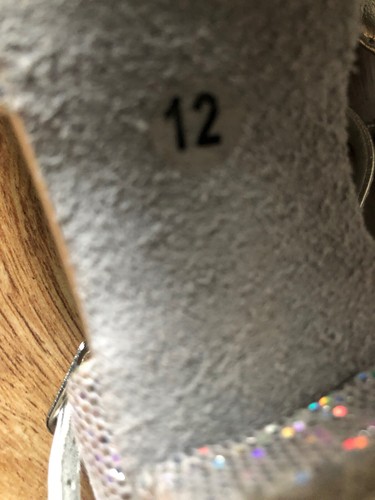 4 pairs of Girls Shoes sizes from uk 11-12. - Picture 16 of 16