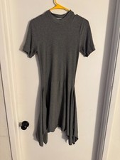 Women Susan Monaco gray turtleneck long sleeve sweater dress. Size Sm.