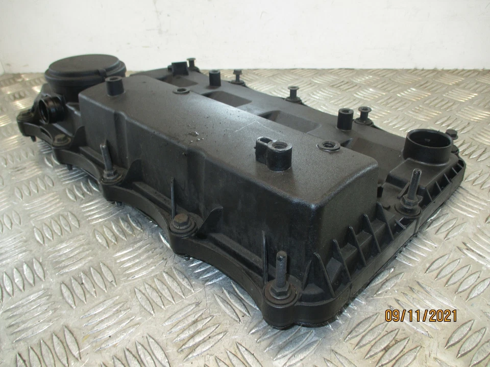 2013 FWD Ford Transit 2.2 TDCi EURO 5. Rocker/Camshaft Cover BK2Q6K271AJ 88K - Image 2 of 4