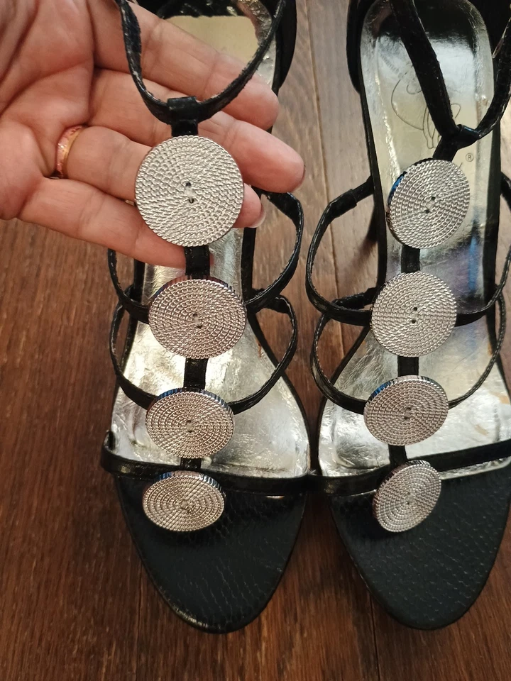 Baby Phat Black Snake Silver Discs 1" Platform 5" Heels Sexy Strappy Sandals 10 - Image 3 of 4