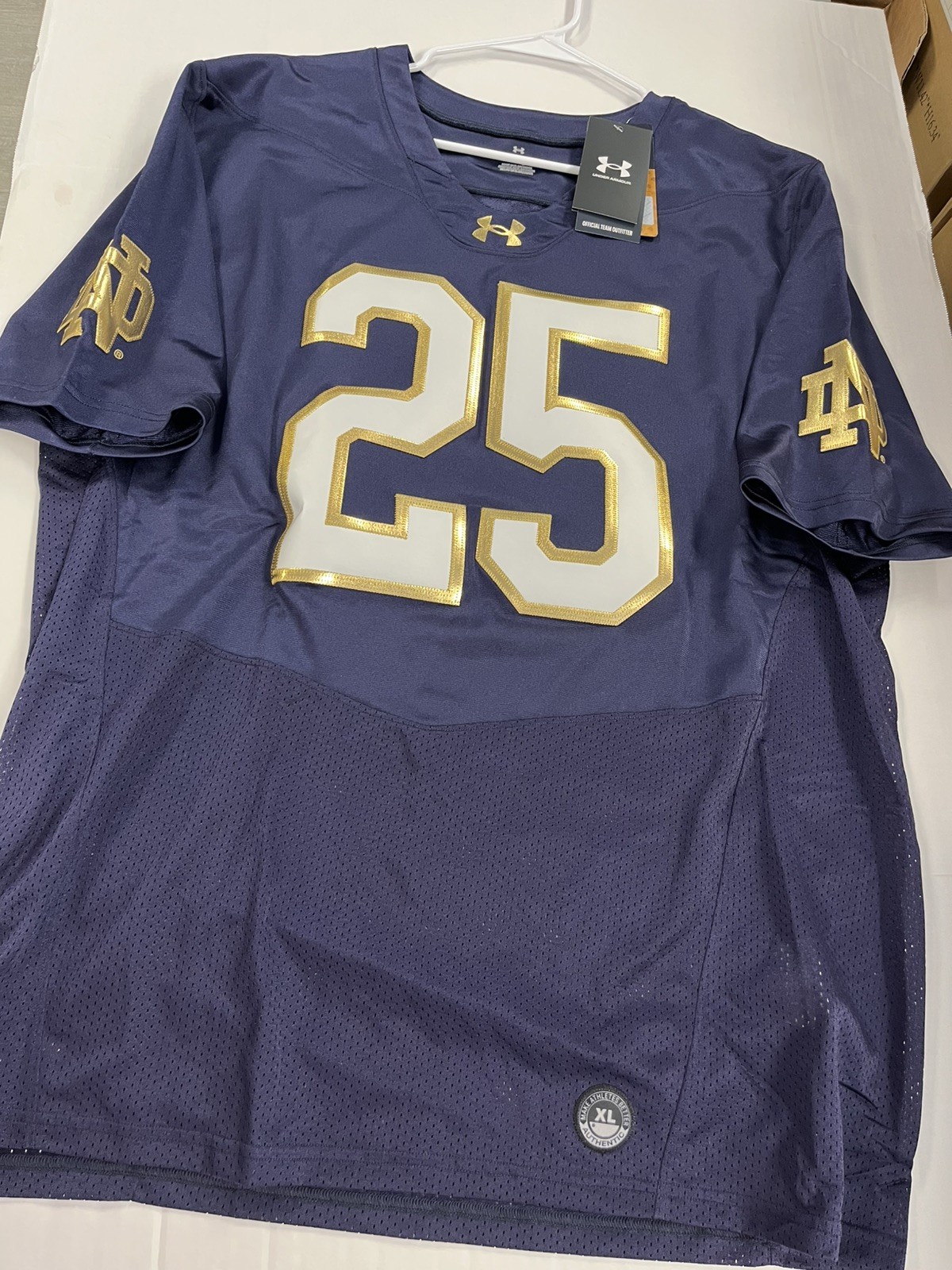 Notre dame home blue jersey #25 size xl u/a stitched nwt fighting irish
