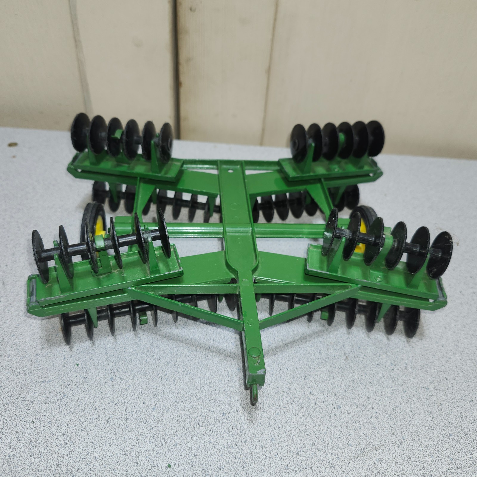 Vintage John Deere Tandem Wing Disk 1/16
