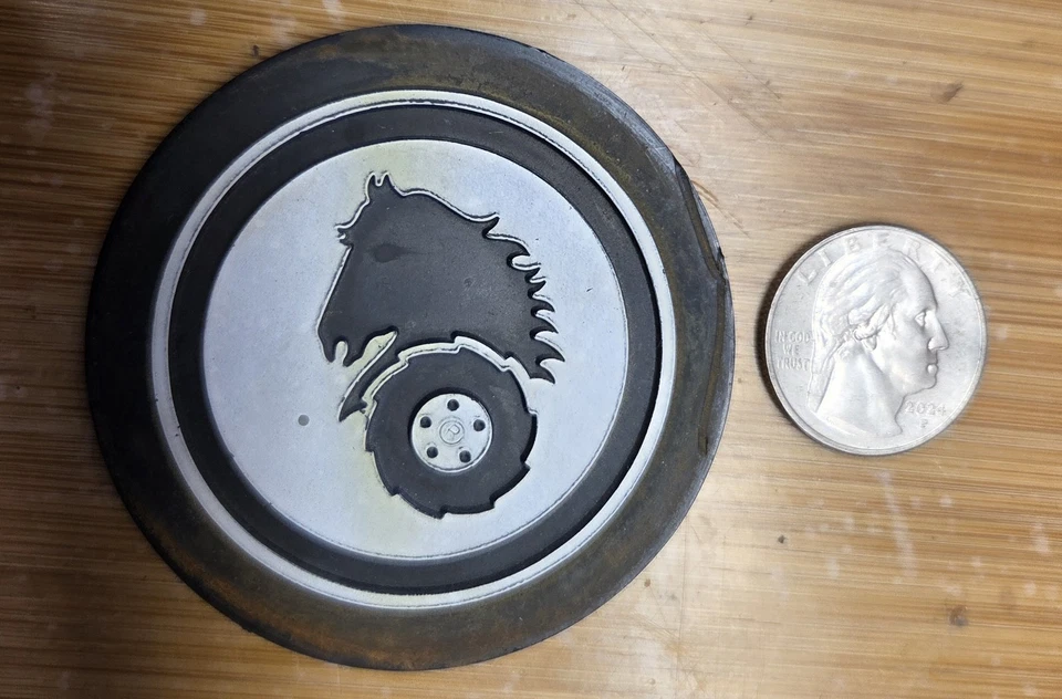 Wheel Horse B & C Series Garden Tractor Steering Wheel Center Cap.  Horse Logo. - Image 3 of 4