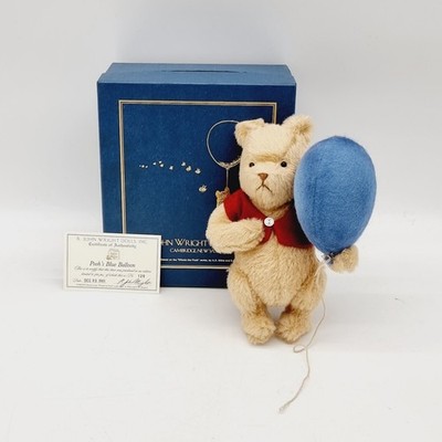 R. John Wright Pooh's Blue Balloon limitiert 500 aus 2003 für Japan 23 cm Mohair