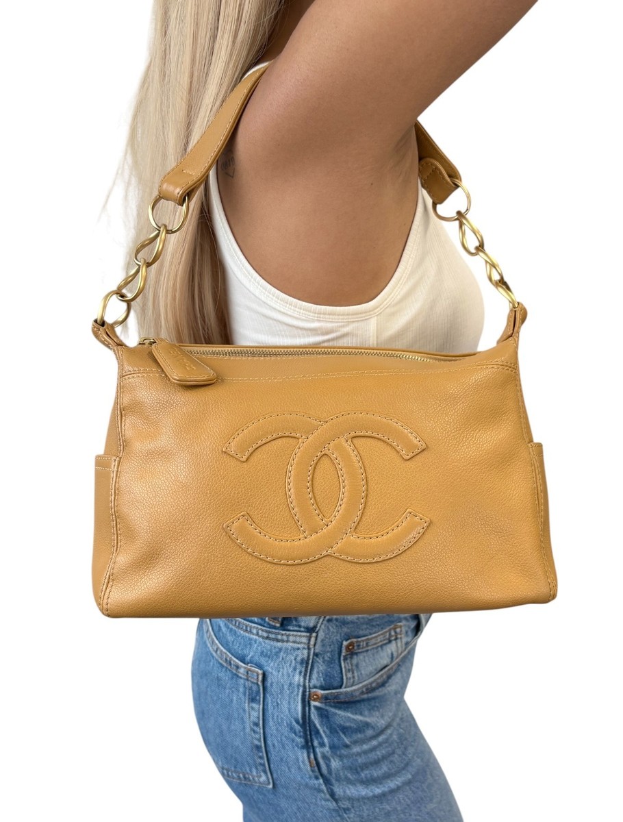 CHANEL GOLD CCロゴ クリアバッグ CHANEL Vintage Big CC Logo Leather Shoulder Hobo Bag Beige Gold