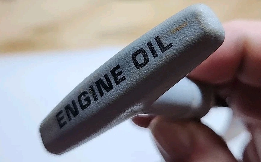 Nuevo GM 10184917 1984 a 1987 Pontiac Fiero 2,5 L motor nivel aceite varilla nuevo de stock Foto 3 de 4