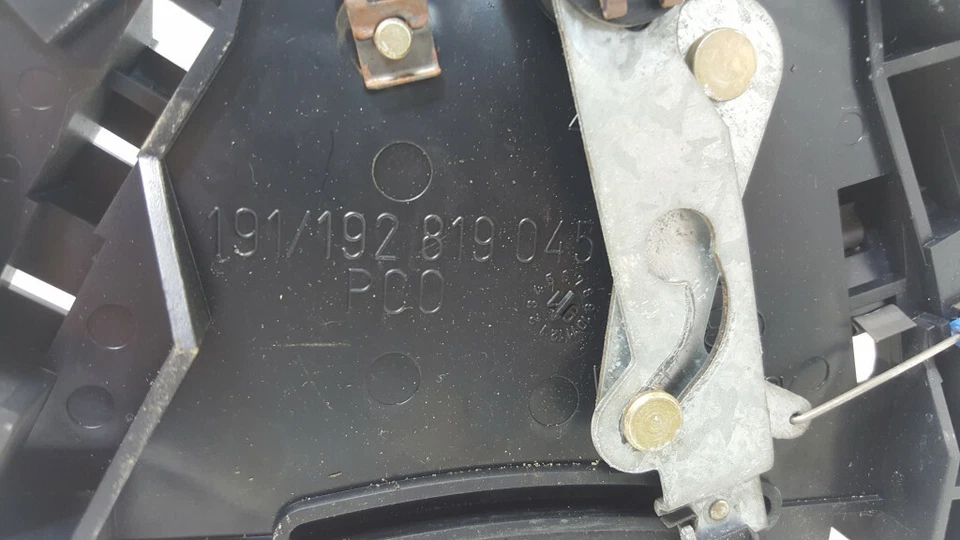 Volkswagen Golf II 1991 unidad de control aire acondicionado / calefacción interior GUST22301 Foto 2 de 4