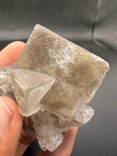 Único 120g Piedra Natural Único Cristal Fluorita Blanco Increíbles Matrices De Colección - Imagen 9 de 9