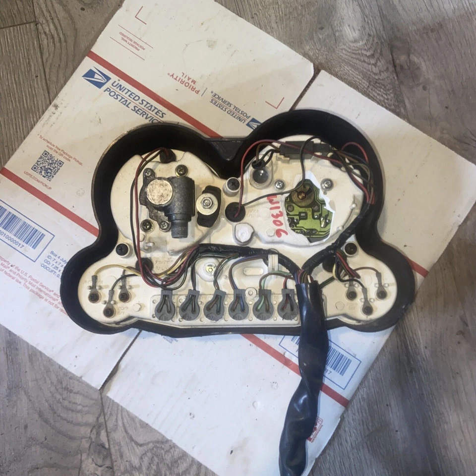 1986 86-87 川崎 ZX1000 NINJA 1000R GAUGE CLUSTER SPEEDO TACH — 第 4/4 张图片