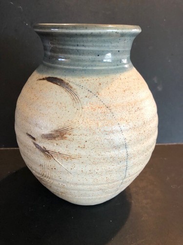 Blue Tone Art Pottery Vase Signed with Pottery Mark - Picture 3 of 7