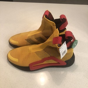 trae young adidas n3xt l3v3l