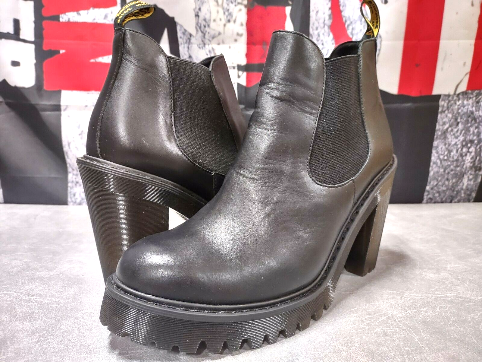 Dr. Martens Hurston Boots Womens Size 