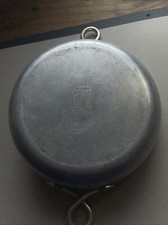 Vtg Wear Ever HALLITE Aluminum Pan 9โ Twist Handles G-901 Made in USA