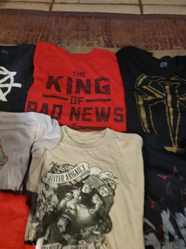 Lote de camisetas de lucha libre Wwe para niños usadas tallas M & S Rollins Taker Wyatt Sting Foto 3 de 4