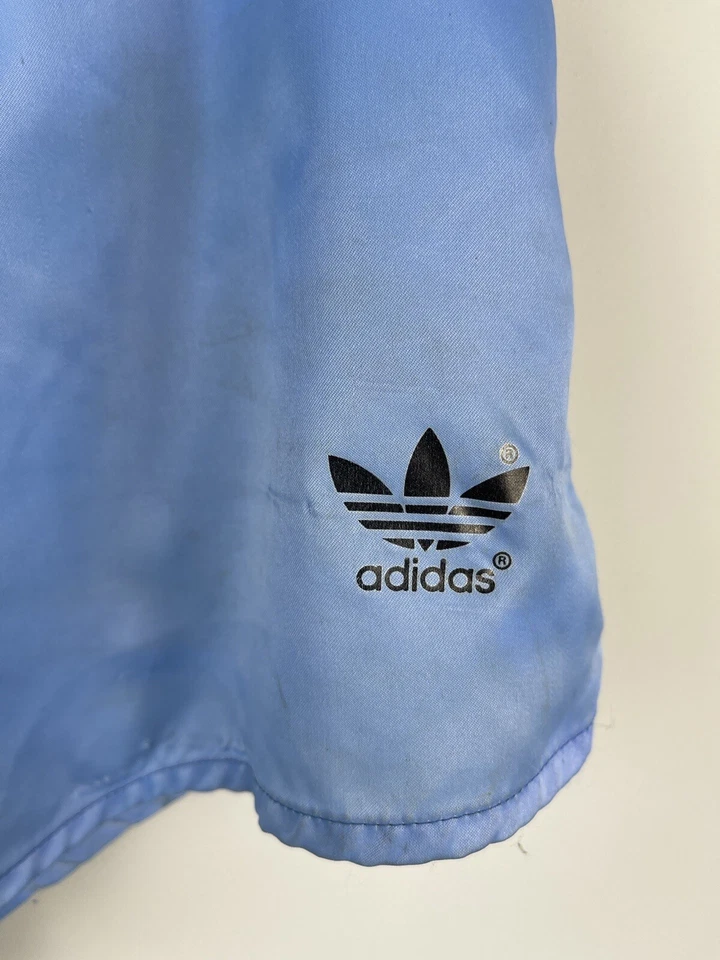 Shorts de corrida vintage anos 70 ADIDAS listrado Alemanha Ocidental tamanho G - Imagem 3 de 4