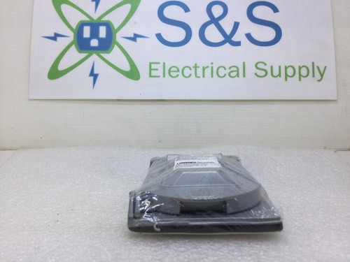 Pass & Seymour CA1G Weatherproof Toggle Switch Outlet Box Cover with Insert - Picture 3 of 8