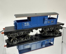 Bachmann 33-828 OO Gauge Queen Mary 25 Ton Brake Van Network SouthEast - Blue