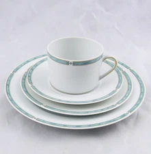 Bernardaud Limoges Gemme Vert Salad Plate, Bread Plate, Flat Cup & Saucer Mint