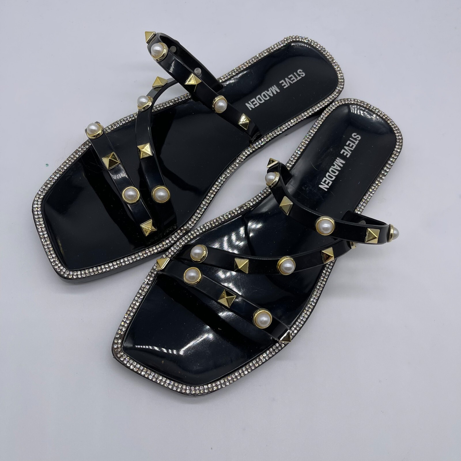 steve madden black jelly sandals