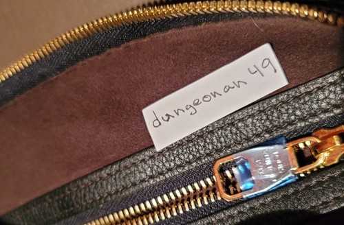 Auth LOUIS VUITTON Ombre Black Mahina leather SELENE MM Shoulder Bag! Never Worn - Picture 5 of 22