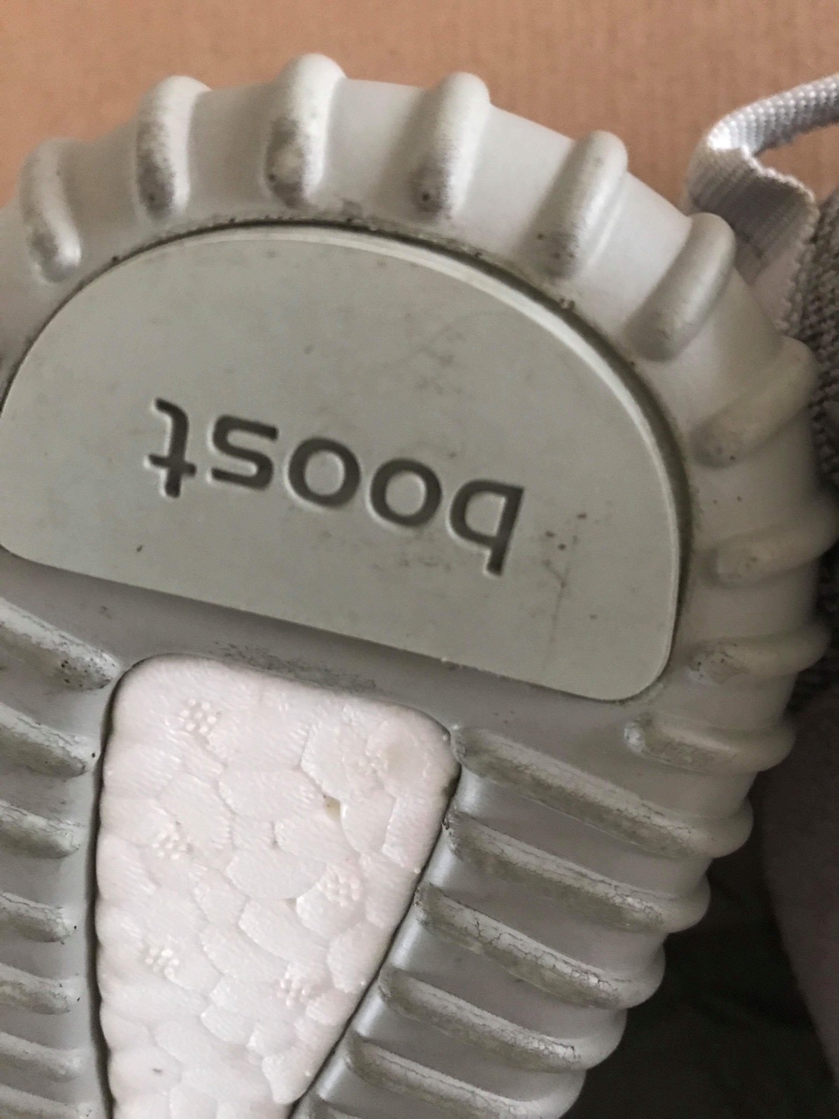 Pre Owned Authentic Adidas Yeezy Boost V1 350 MOONROCK UK 9 AQ2660 image 8