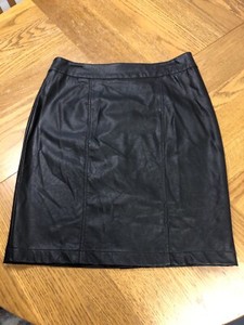 FOREVER 21 black pleather skirt, size L