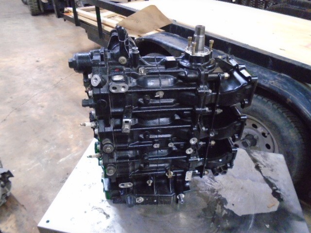 2006-2007 Evinrude E-Tec 75hp-90hp Outboard Motor Etec Powerhead 75 90 hp Engine