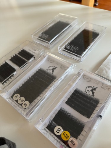 Lashes kit Professional individual lashes Kit and bag, 5 pks of lashes and tool - Picture 14 of 20