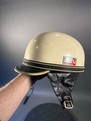 Vintage AGV Bike Scooter Helmet 50s or 60s White Leather Classic Unsized Italy | eBay Vintage AGV Bike Scooter Helmet 50s or 60s White Leather Classic Unsized Italy | eBay