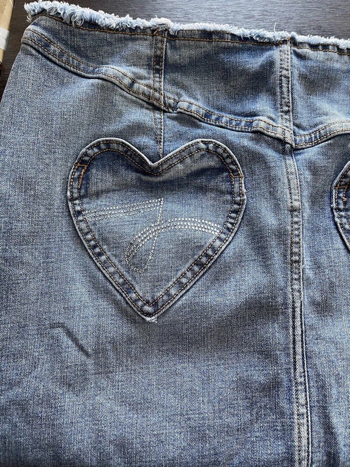 Falda vaquera Juicy Couture midi lavada ligera bolsillos en el corazón talla 8 abertura frontal  Foto 4 de 4