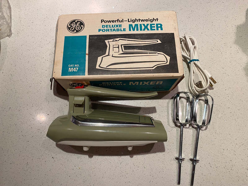 1965 General Electric GE Deluxe Portable Hand Mixer M47 - COLOR IS Avocado Green
