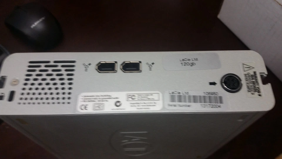 LaCie d2 External FireWire 7200 RPM 120 GB Hard Drive 106950 - Image 3 of 3