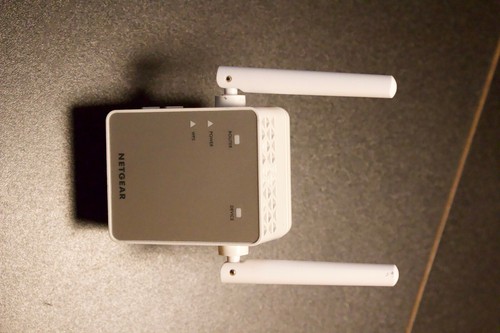 NETGEAR EX3700 WiFi Range Extender Access Point AC750 5GHz 2.4GHz - Afbeelding 4 van 7