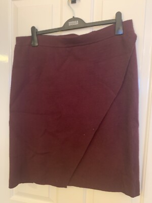 18 Wrap Skirt Knit Burgundy A-line, knee length elasticated waist 715