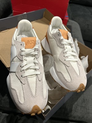 bandier new balance sneakers