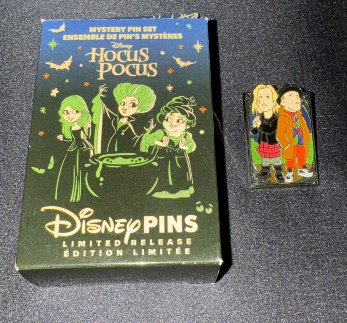Hocus Pocus LR Mystery Pin Set Sanderson Sisters Trio & Mary Disney Halloween