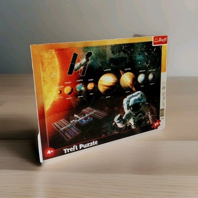 Trefl Preschool 25 Piece Puzzle Solar System Astronaut Space Satellites 