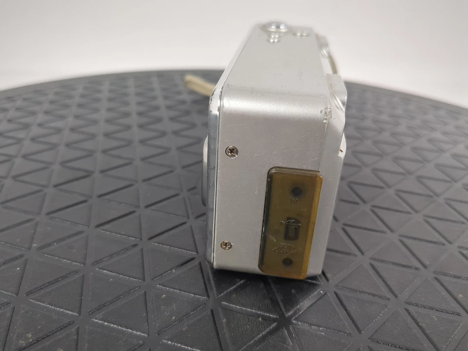 HP Photosmart 435 3.1mp Digital Camera. Tested - Image 4 of 4