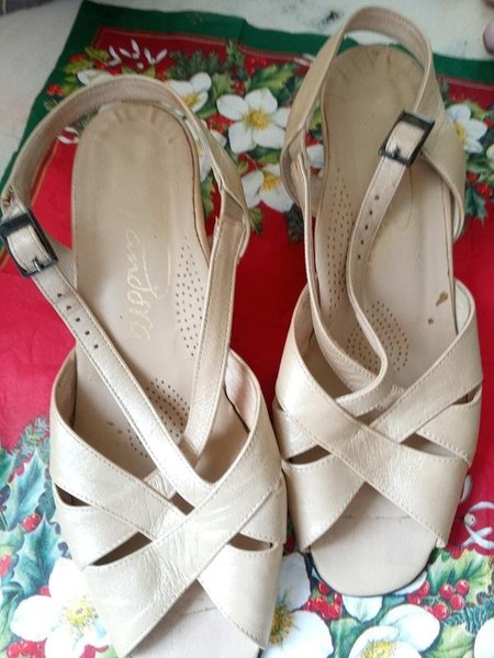Women Pandora Heels Beige Leather 40