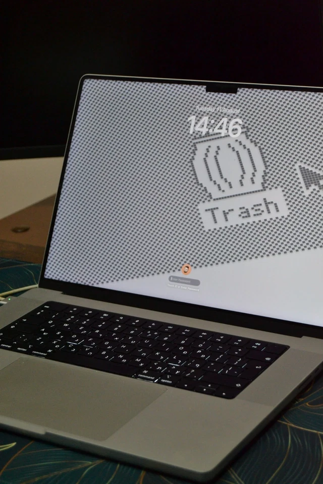 Apple MacBook Pro 16" M2 Pro · 16GB · 1TB, foto 4 di 5