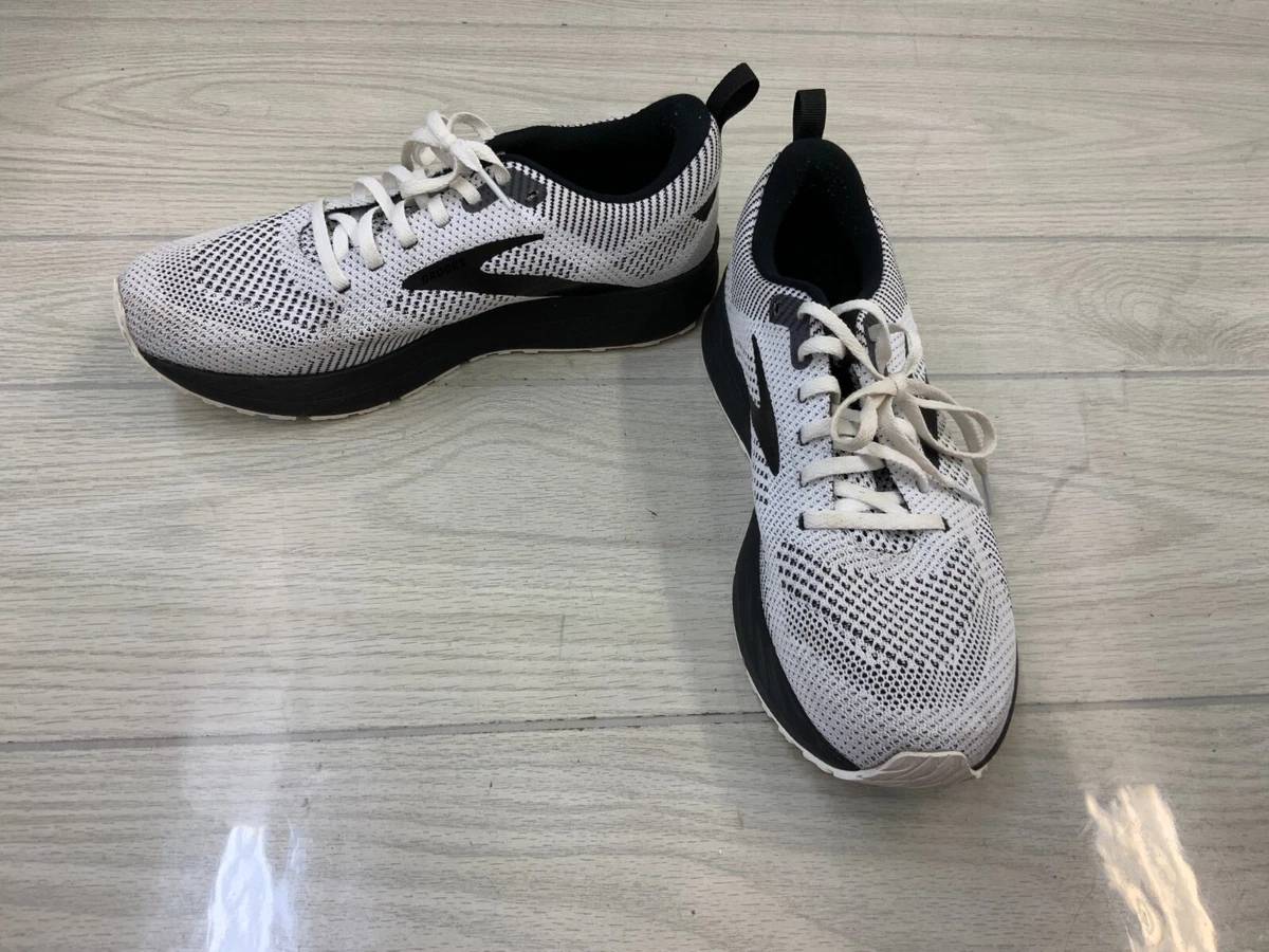 Brooks revel clearance white