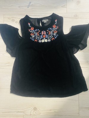 Lovely primark black velvet top with embroidered flowers BNWT 14
