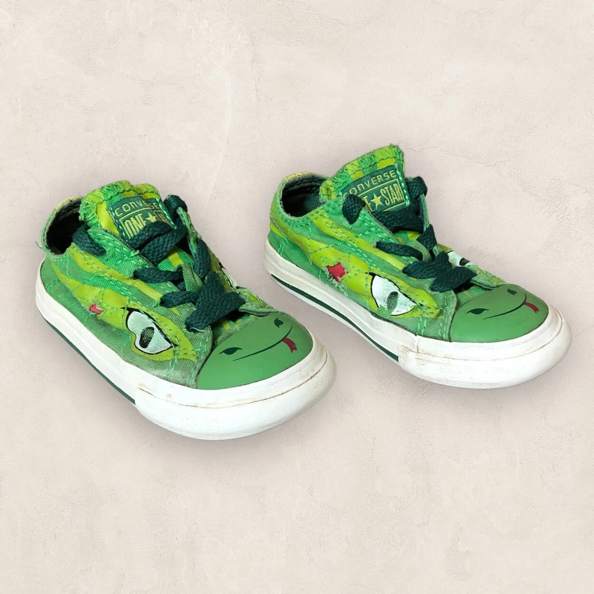 G dragon top converse one star