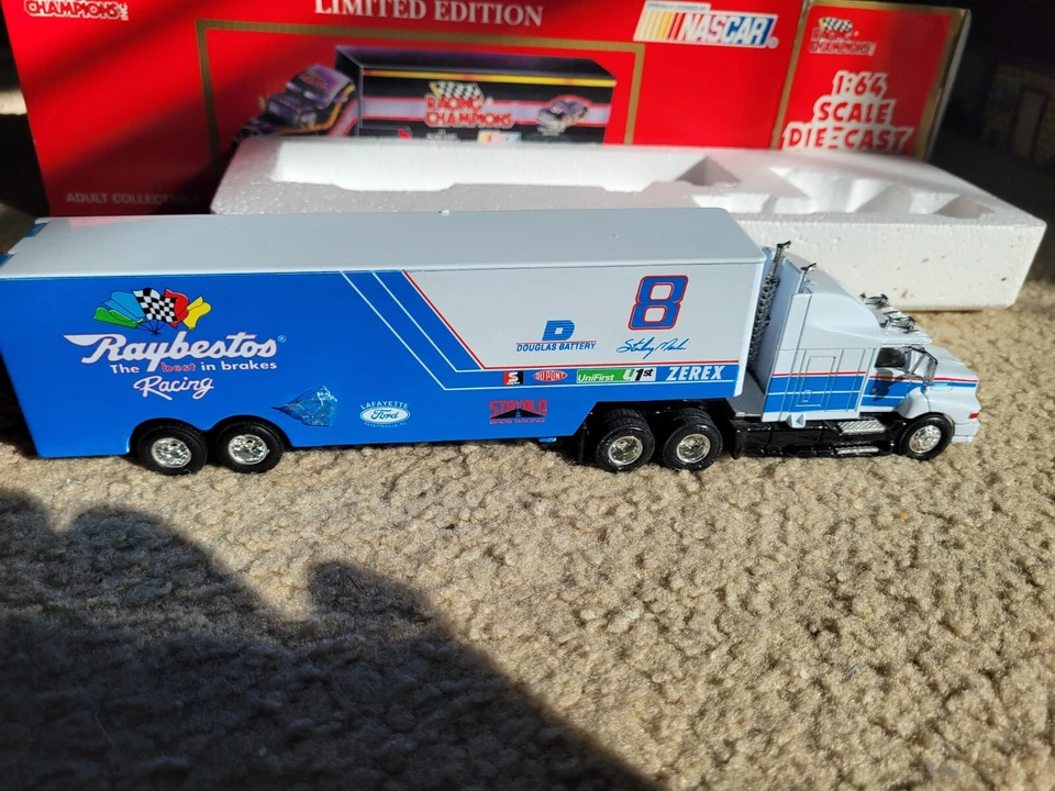 Banco de monedas Racing Champions 1/64 Foto 4 de 4