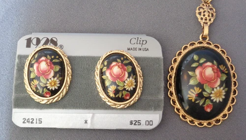 Vintage 1928 Pendant Necklace NOC Clip Earrings Set Black Gold Red Rose Flowers
