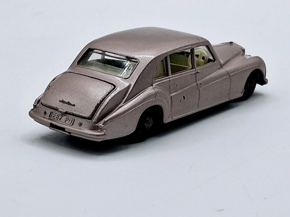 Vintage 1964 Matchbox Lesney – 44b Rolls Royce Phantom V In Original Box - Image 3 of 4