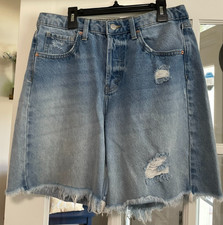 Wild Fable High Rise Bermuda Denim Shorts Distressed Size 6 Excellent Condition