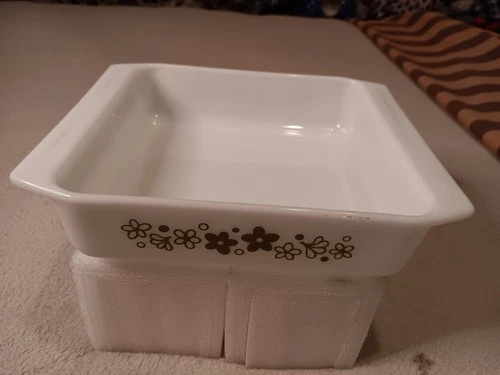 Vintage #922 Pyrex Crazy Daisy Spring Blossom 8x8x2 Baking Dish