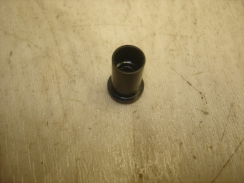 Stifhl 041av 050 51 pulsante blocco grilletto 1111 182 9300 OEM NUOVO parte motosega - Foto 1 di 3