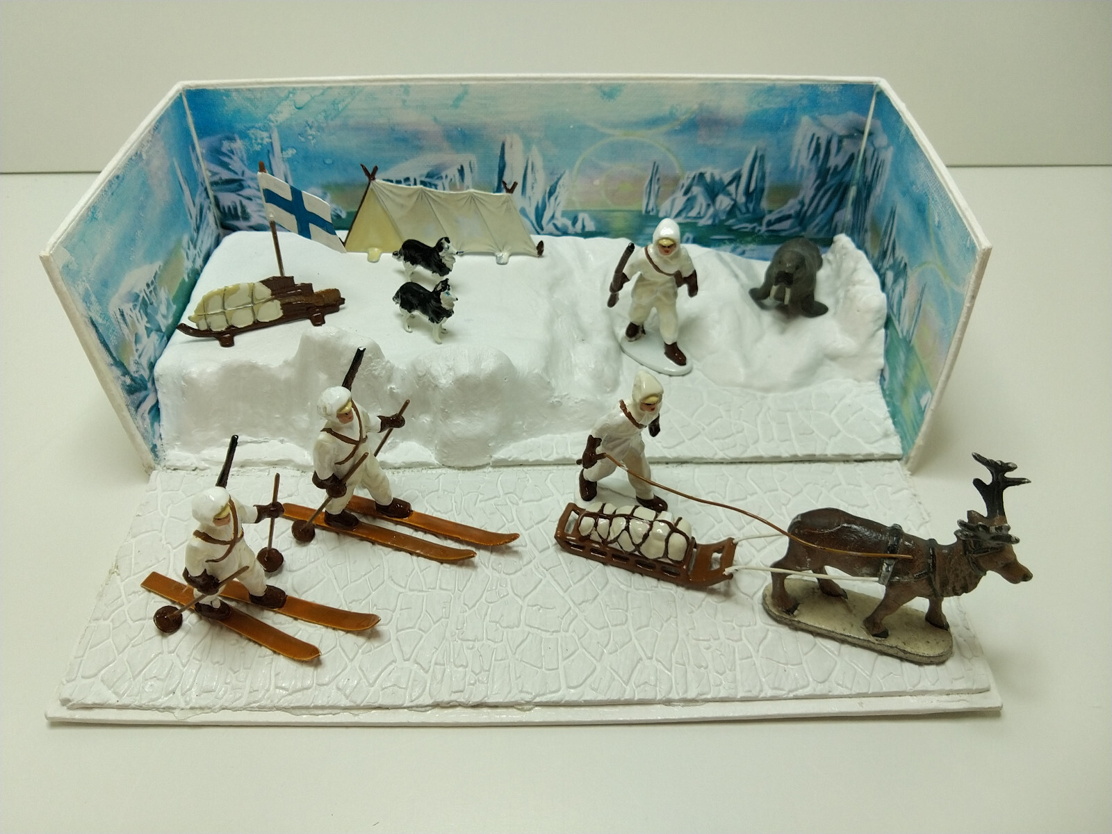Diorama - Chasse au lion Quiralu (décor avec figurines